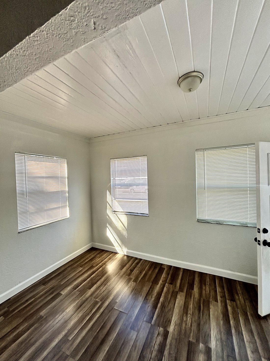Freshly cleaned, move-in-ready room by Tony's Property Maintenance